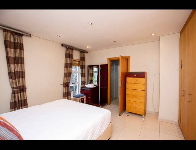 3 BEDROOM APARTMENT TO LET IN MUSGRAVE